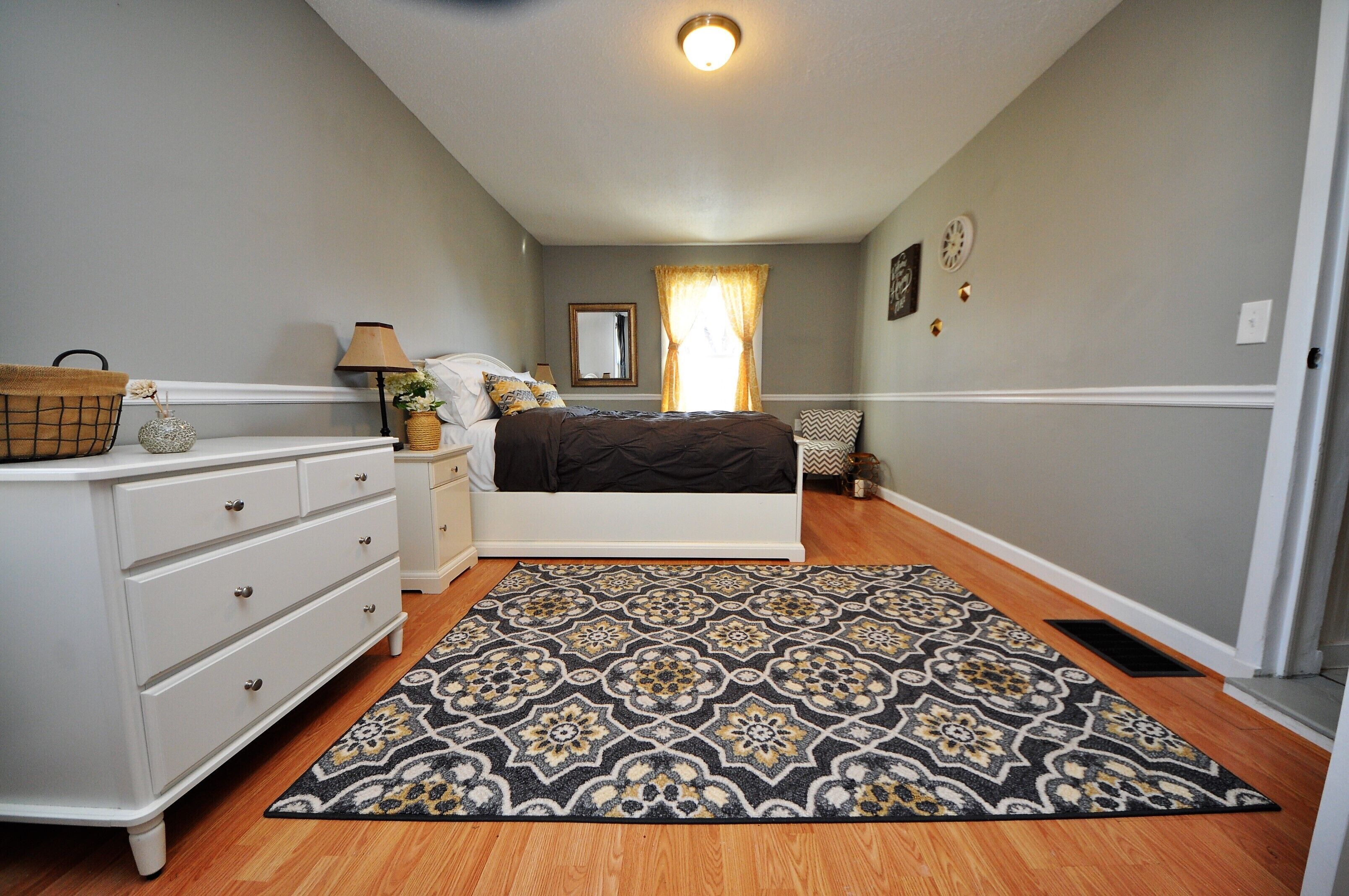 Beautifully Renovated home in the heart of Historic Saint Charles