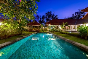 Pool - Private Pool Villa with Huge Garden! (Jimbaran)