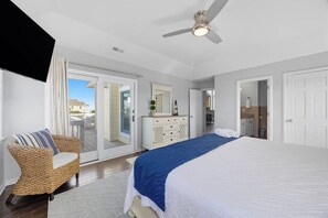 8 bedrooms, internet, bed sheets