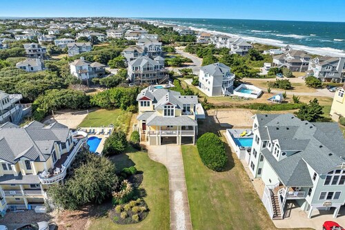 Wine N' Sea | 348 ft from the Beach | Dog Friendly, Private Pool, Hot Tub | Duck