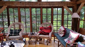 TV, fireplace, DVD player, books