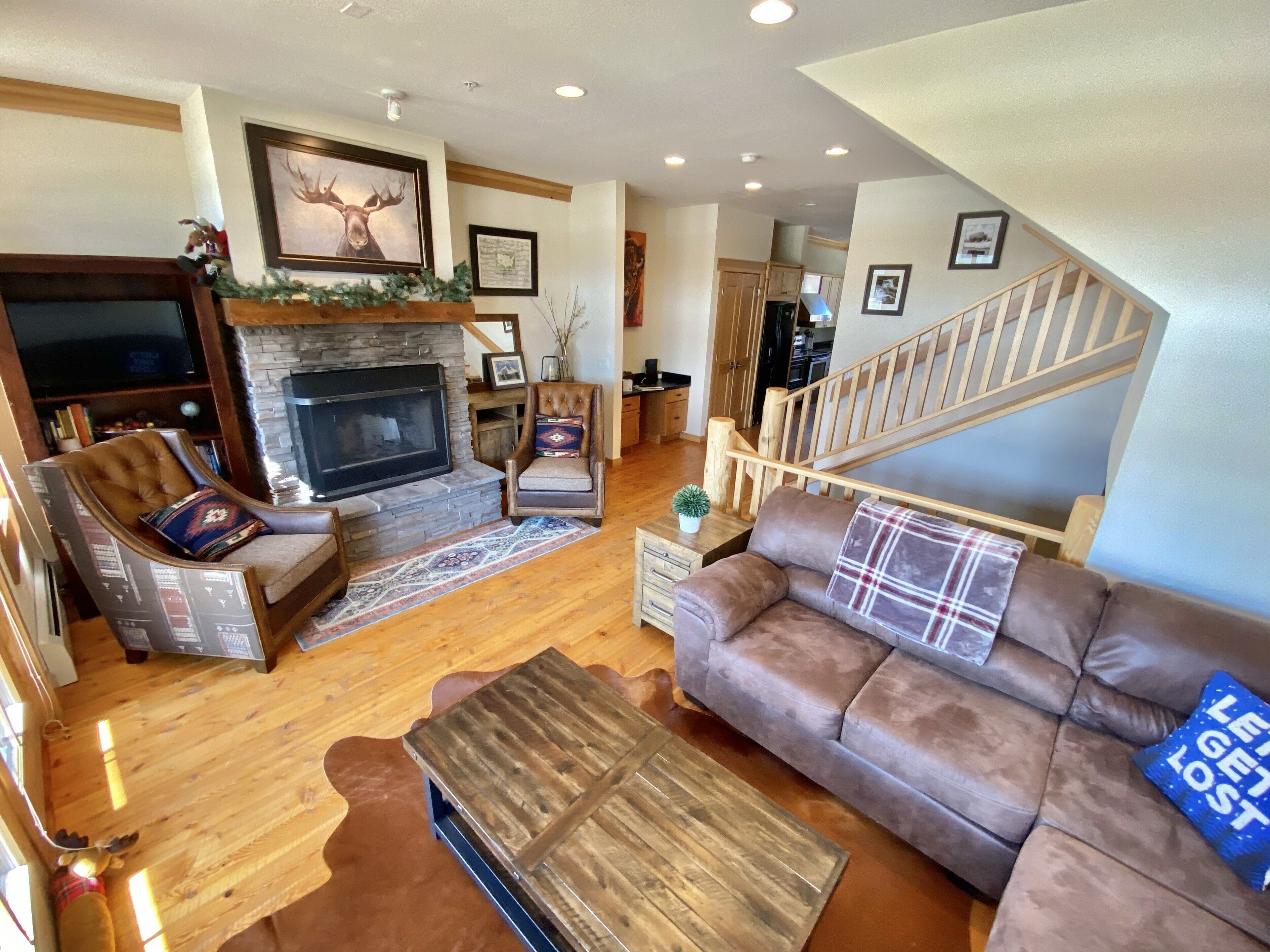 Luxurious Big Sky Rental, Perfect for Families, Meadow Village