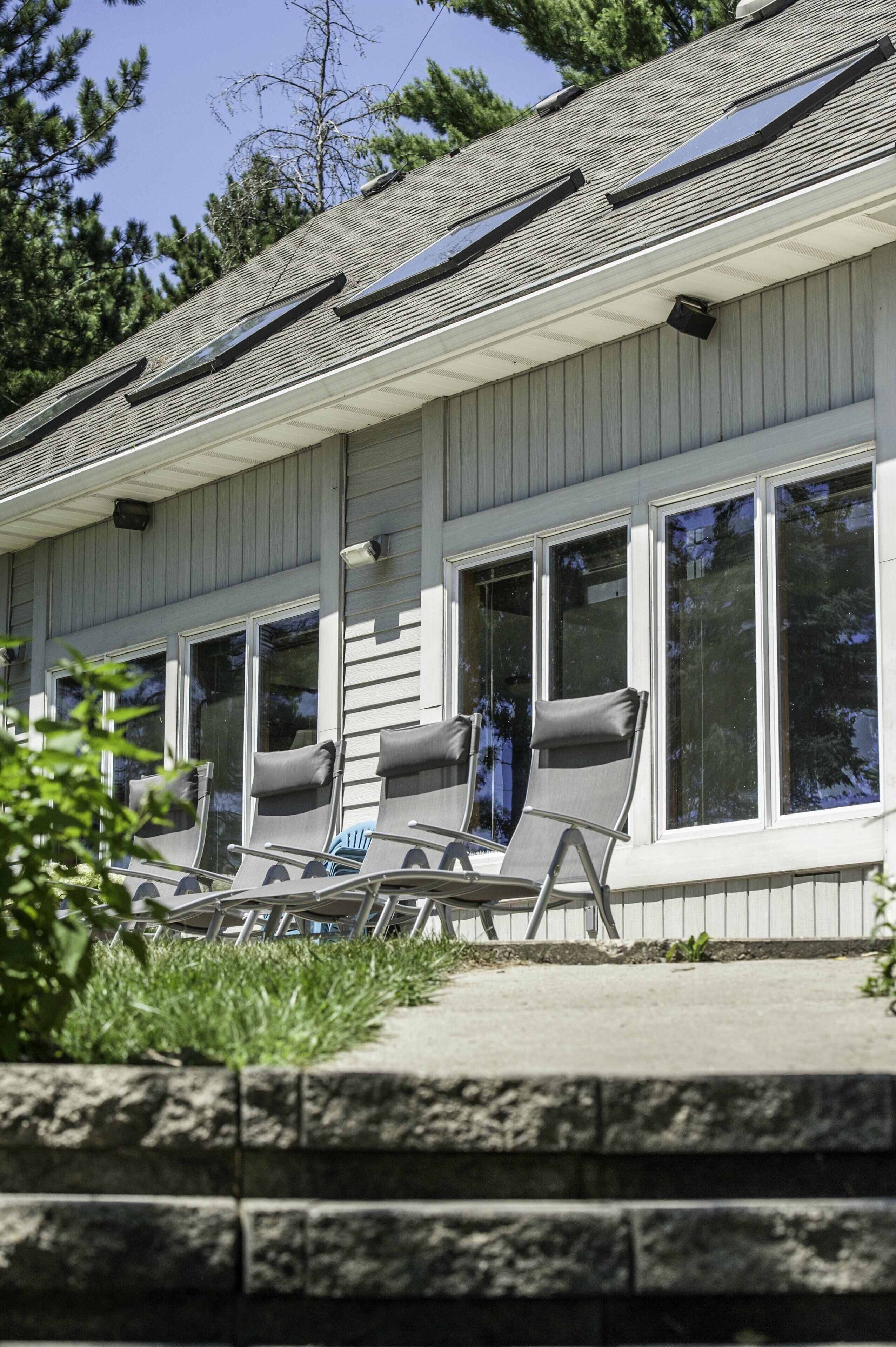 Cabin Fever!!! Bullys Pearl Lake, WIFI Netflix, Redgranite, WI Vacation