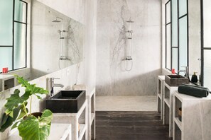 Shower, hair dryer, bidet, towels - Paris-Style 1BR Honeymoon Villa With AC Enclosed Living  & Pvt. Pool (Badung)