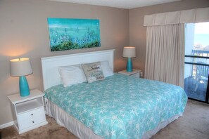 3 makuuhuonetta, silitysrauta/-lauta, ilmainen Wi-Fi, vuodevaatteet