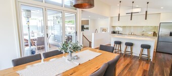 VILLA URBANE : Bright