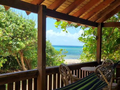 Stunning Beach Front House, 
 beach door access 4BR