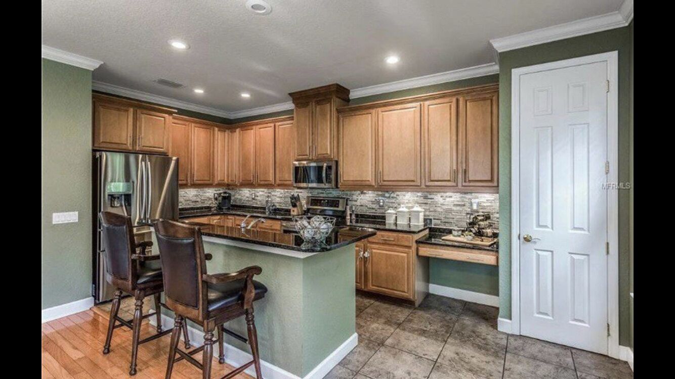 Luxury Hyde Park Townhome- WALK TO RESTAURANTS/BARS