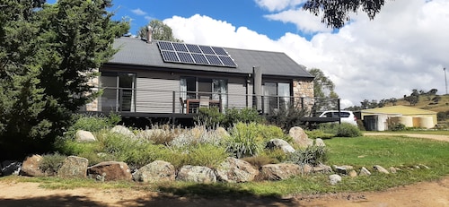 TOUCHDOWN COTTAGES JINDABYNE