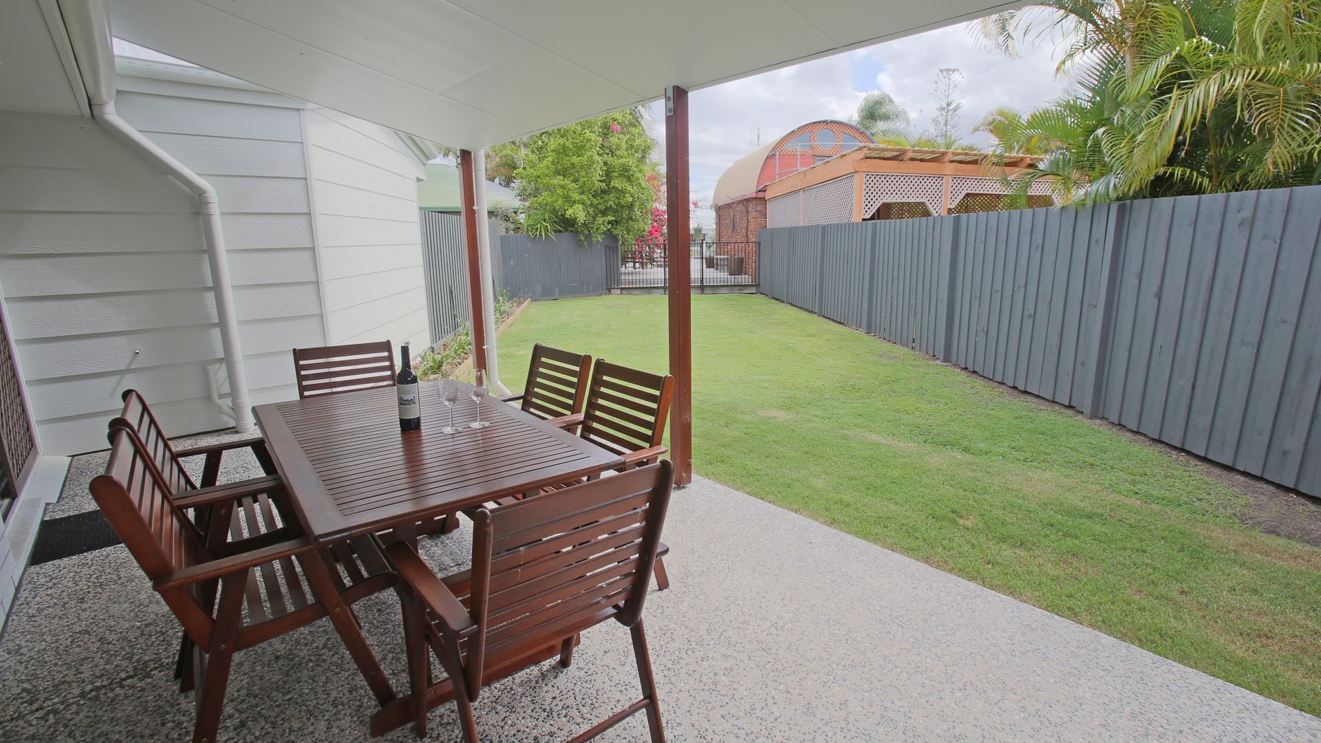 Renovated Beach House in the Heart of Mooloolaba — image 10