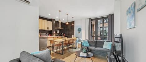 Smart-TV og stereoanlegg