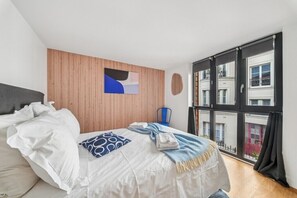 4 slaapkamers, een strijkplank/strijkijzer, reisbedje, wifi