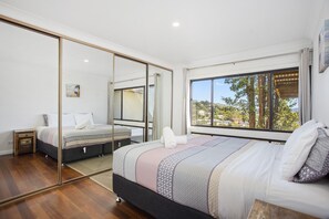 5 chambres, fer et planche Ă repasser, Wi-Fi, draps fournis