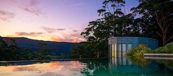 Breathtaking Views, Privacy & Luxury Perfect for family’s, retreats and getaways