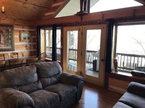 ‘’Castle Colucci’’Magnet Indiana,a slice of Heaven where the world stands still.