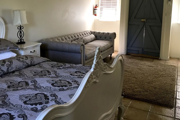 1 bedroom, Egyptian cotton sheets, iron/ironing board, free WiFi