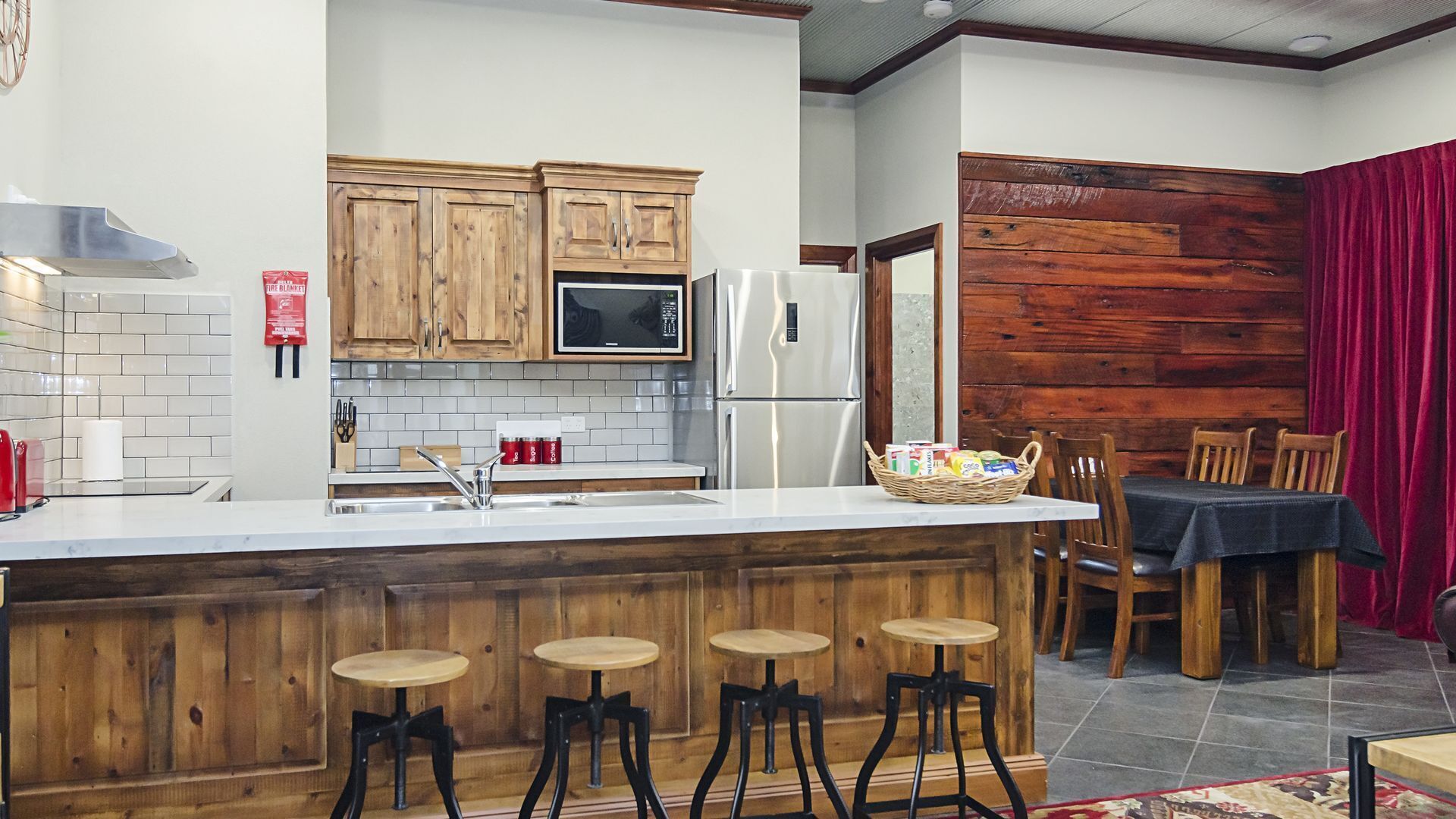 Eagle Foundry Bed & Breakfast (Thomson Suite only)