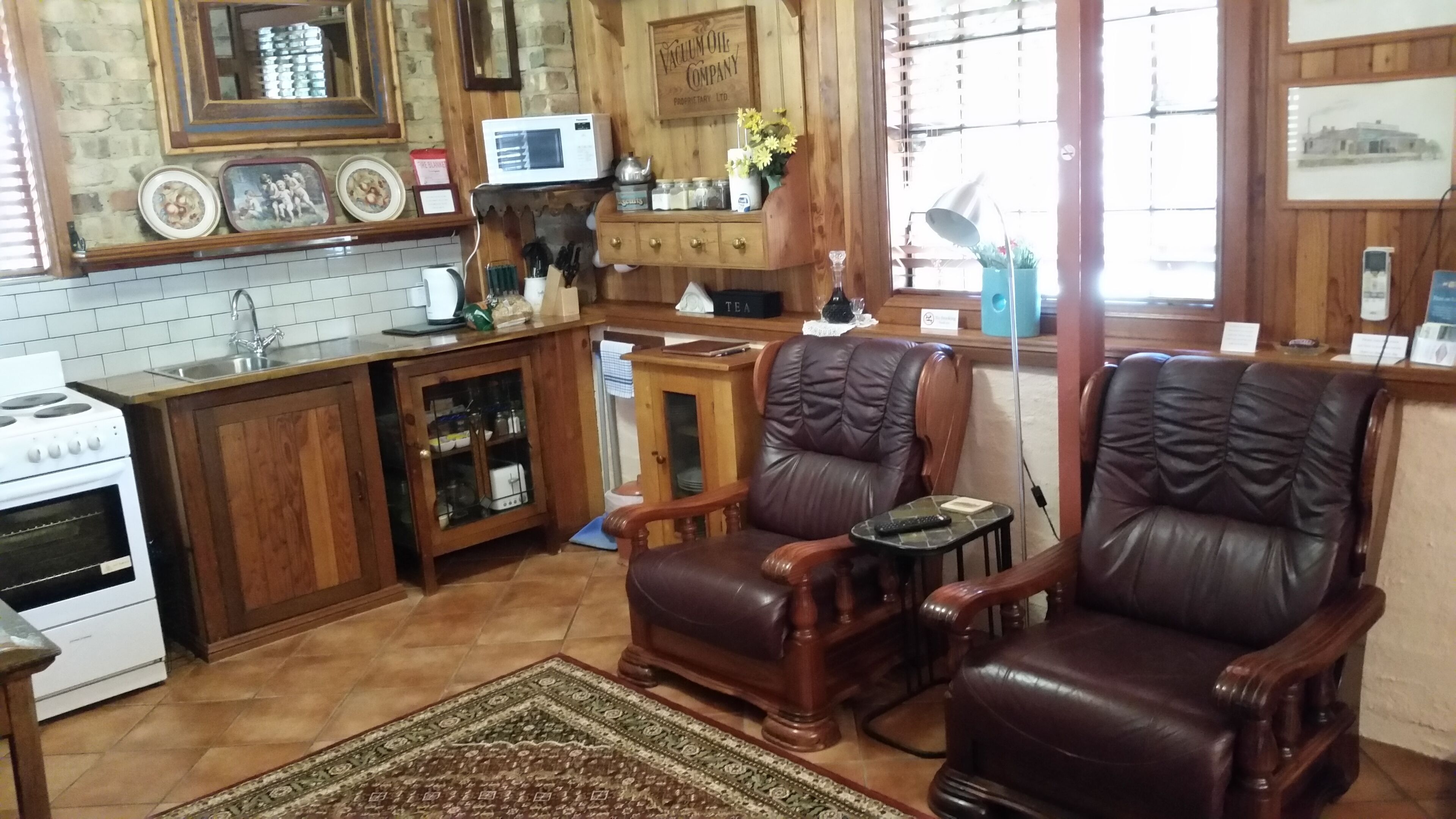 Eagle Foundry Bed & Breakfast (Thomson Suite only) — image 25