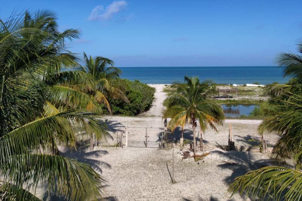 Villas Del Mar Master Suite - First Floor Only