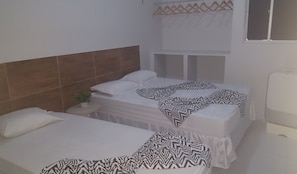 3 quartos, ferros/tábuas de passar roupa, Wi-Fi, roupa de cama