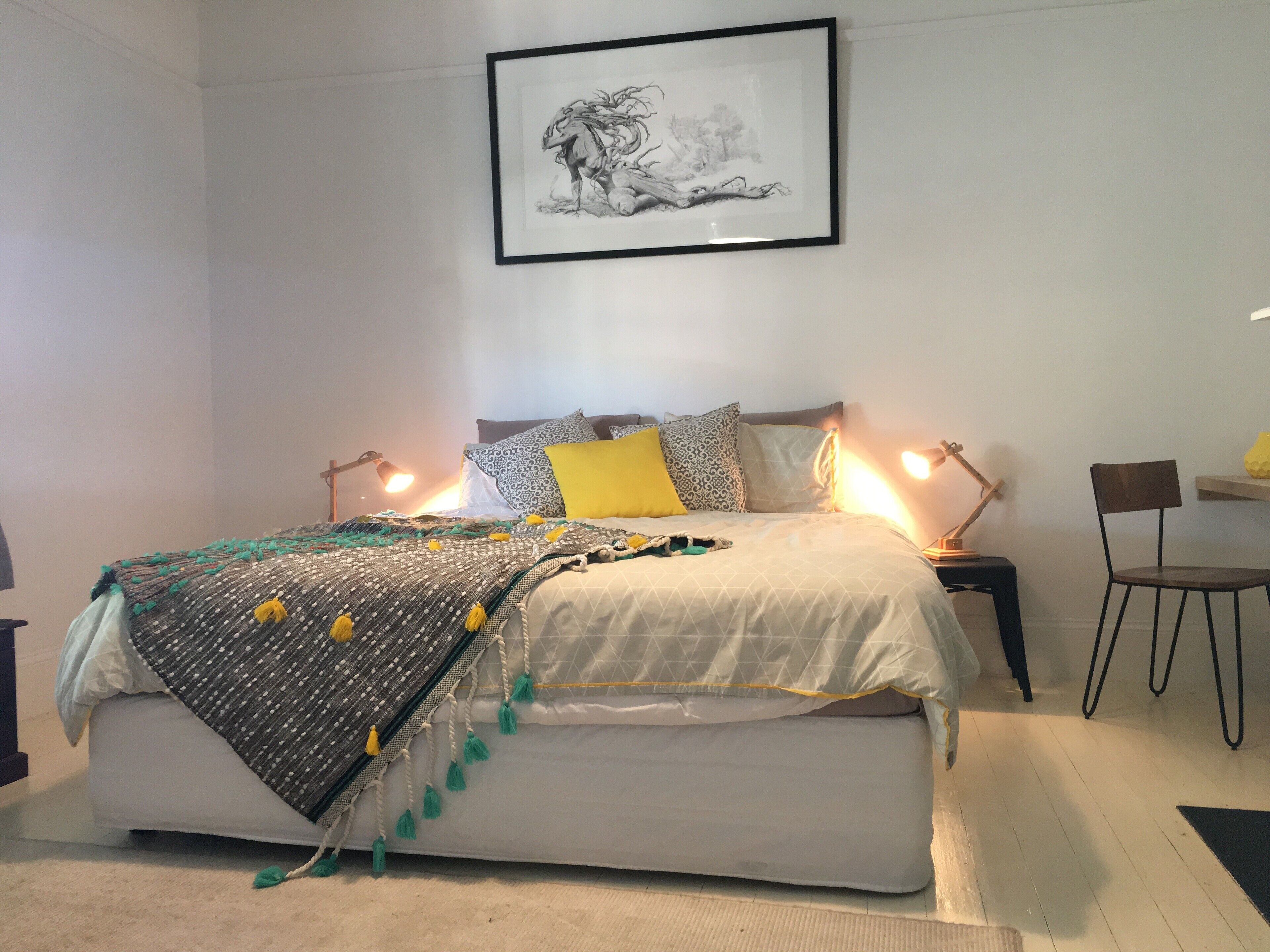 Signature on Gunn. Devonports finest executive holiday home. — image 9