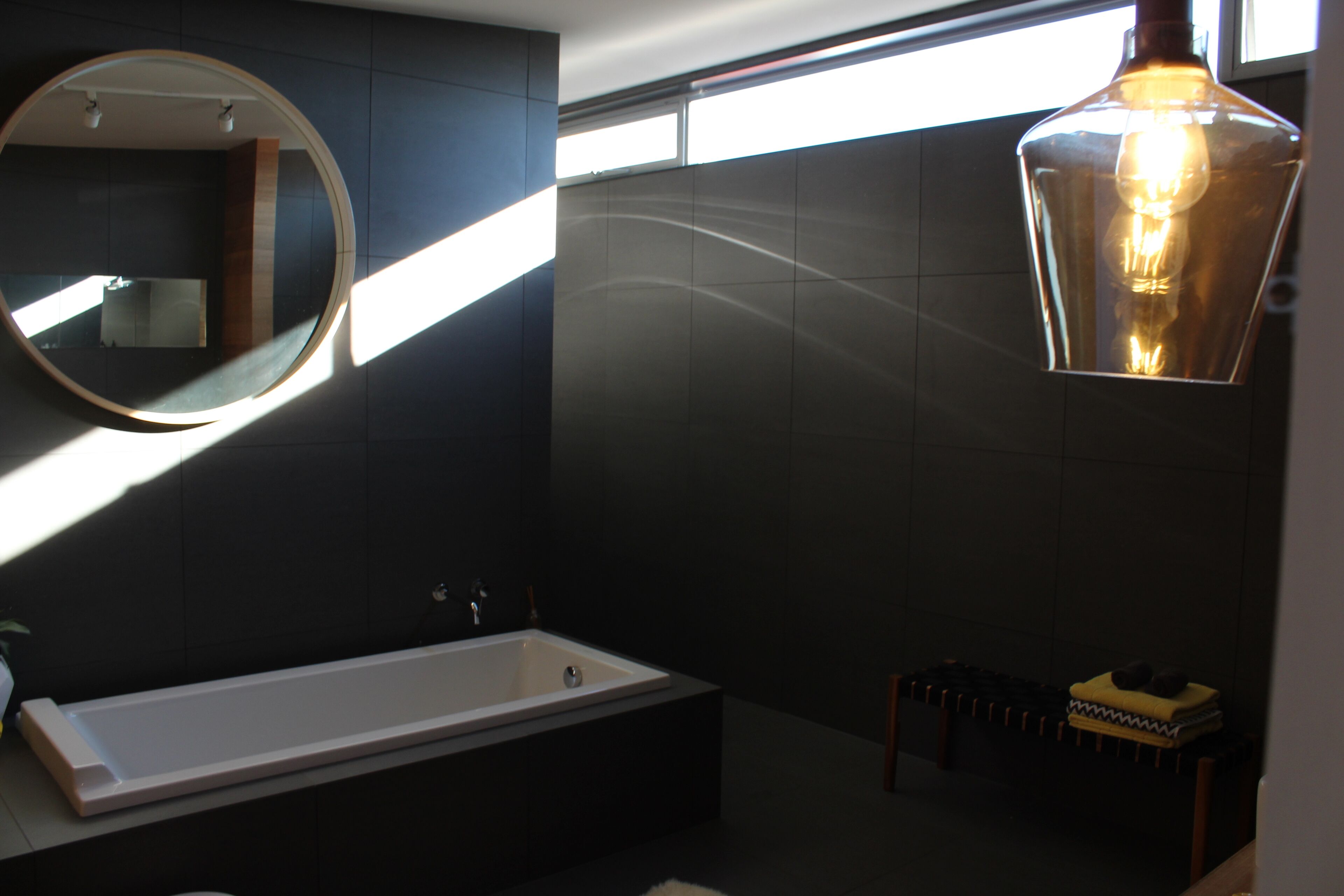 Signature on Gunn. Devonports finest executive holiday home. — image 11