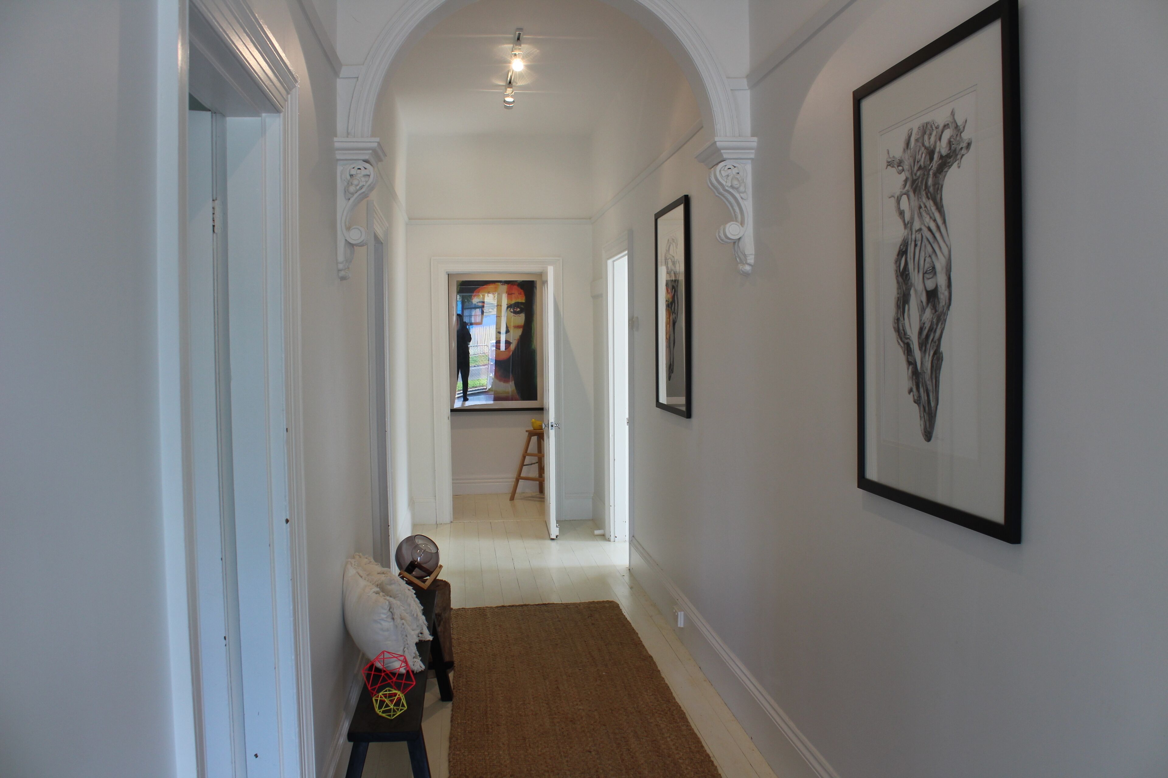 Signature on Gunn. Devonports finest executive holiday home. — image 25