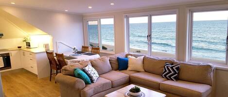 Una Smart TV, Netflix, libros, servicios de streaming