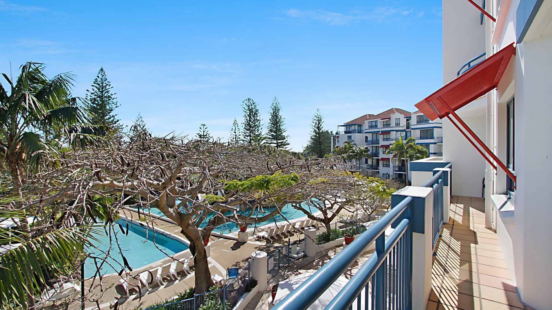 Calypso Plaza 335-337 - Adjoining apartments on Coolangatta Beachfront