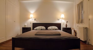 1 dormitorio, tabla de planchar con plancha, wifi gratis y ropa de cama