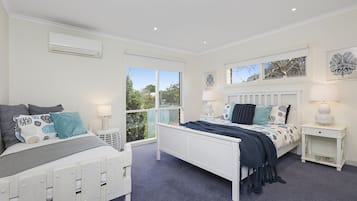 7 bedrooms, iron/ironing board, travel cot, free WiFi