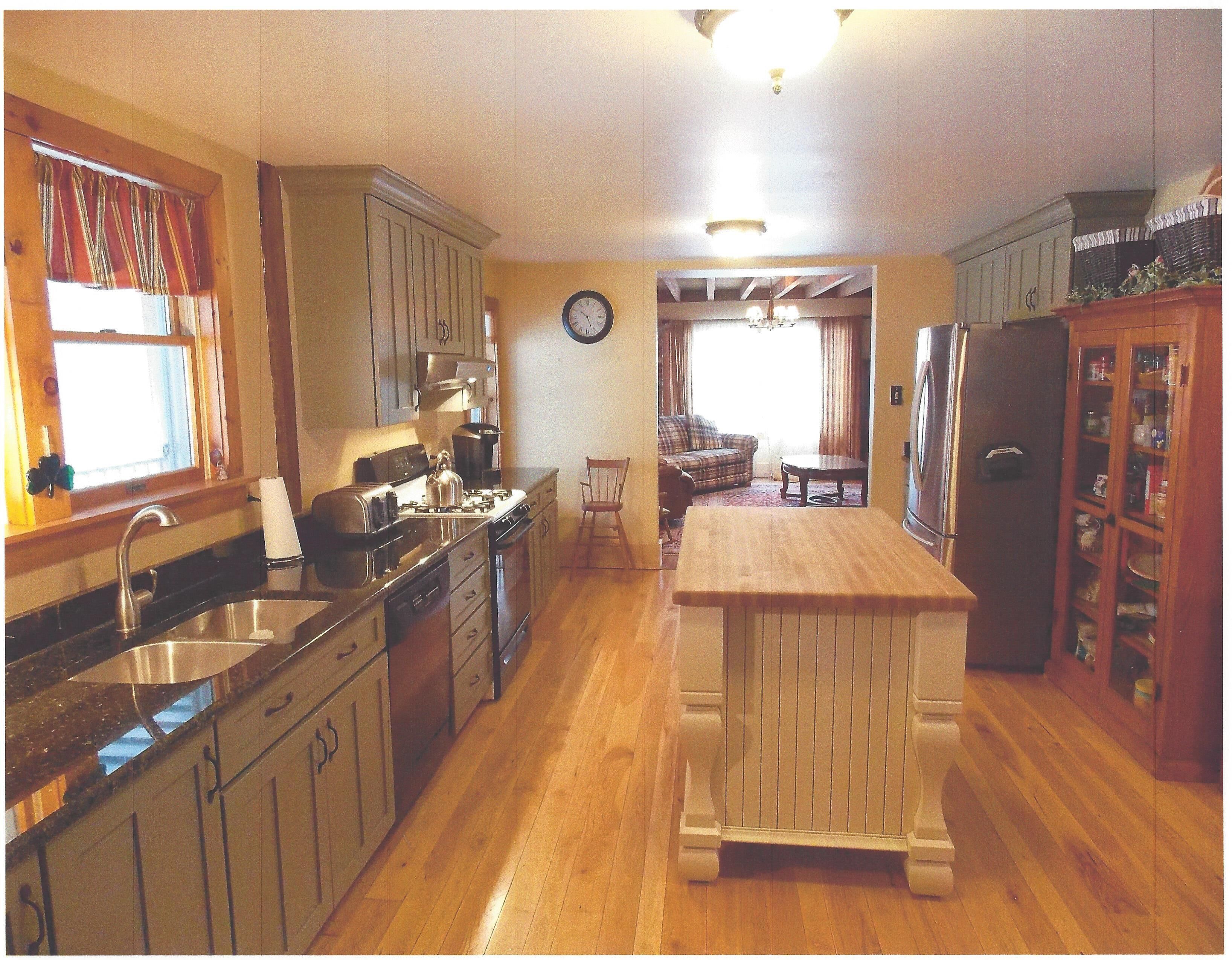 220 acre Country gentlemens Estate for Family Reunions