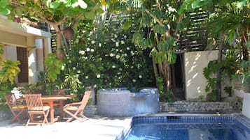 Piscine extérieure