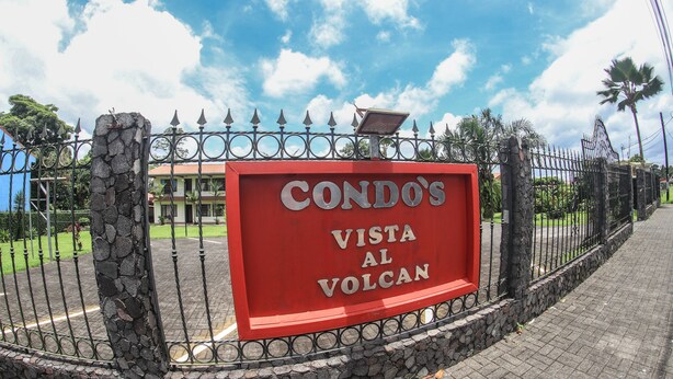 Front of property - Condos Vista Al Volcán (La Fortuna)