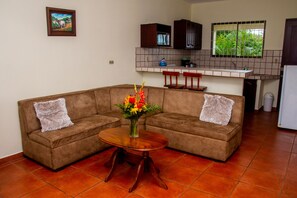 32 吋LCD 電視連有線電視頻道、電視