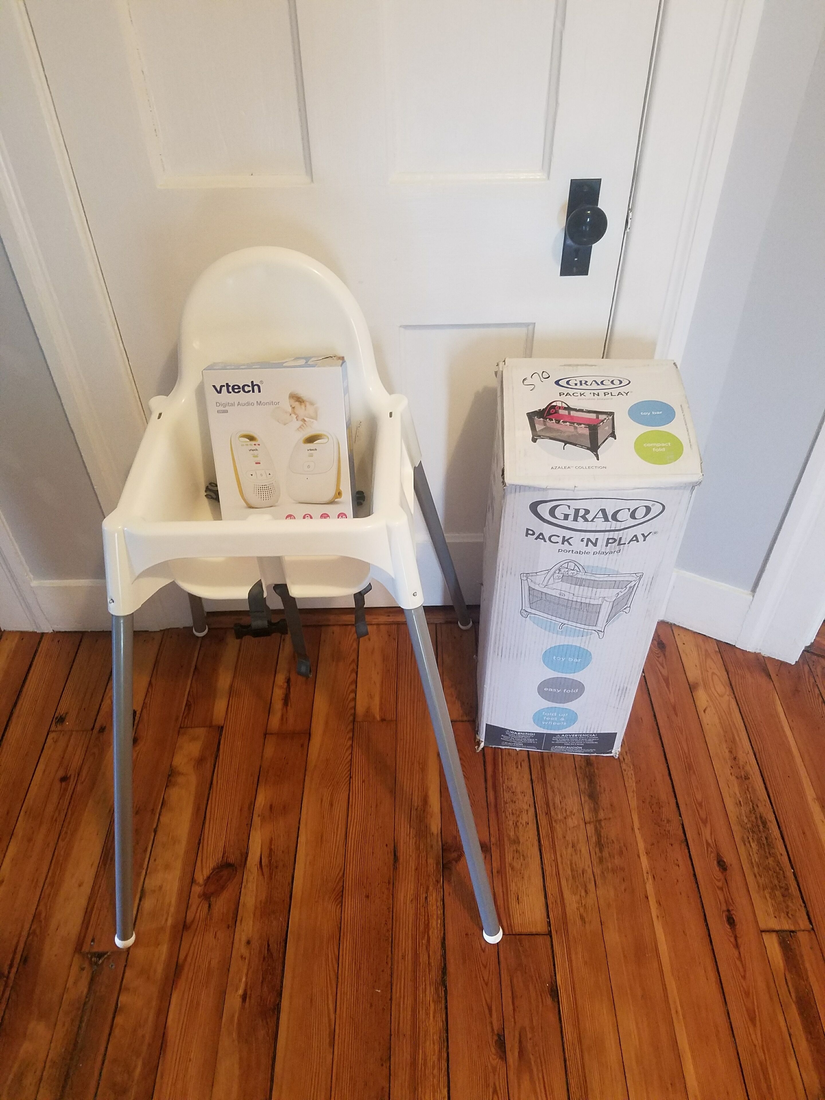 Walk to Historical Downtown Mystic 4 Bedroom House