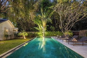 Outdoor pool, pool loungers - 5 mn Seminyak & Canggu - Villa Tabatha (Umalas Seminyak)