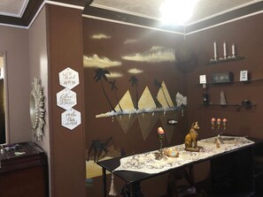 Interior - Vacation Done Right Steps From Historic Places (MISER AL KADIMA)
