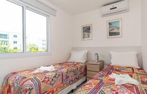 3 chambres, fer et planche à repasser, lit parapluie, Wi-Fi