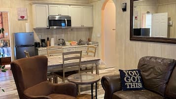 Smart TV, fireplace, toys, streaming services