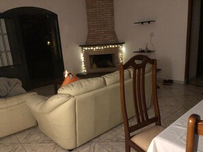 Living area - House in closed condominium (rent for carnival) (ibiuna)