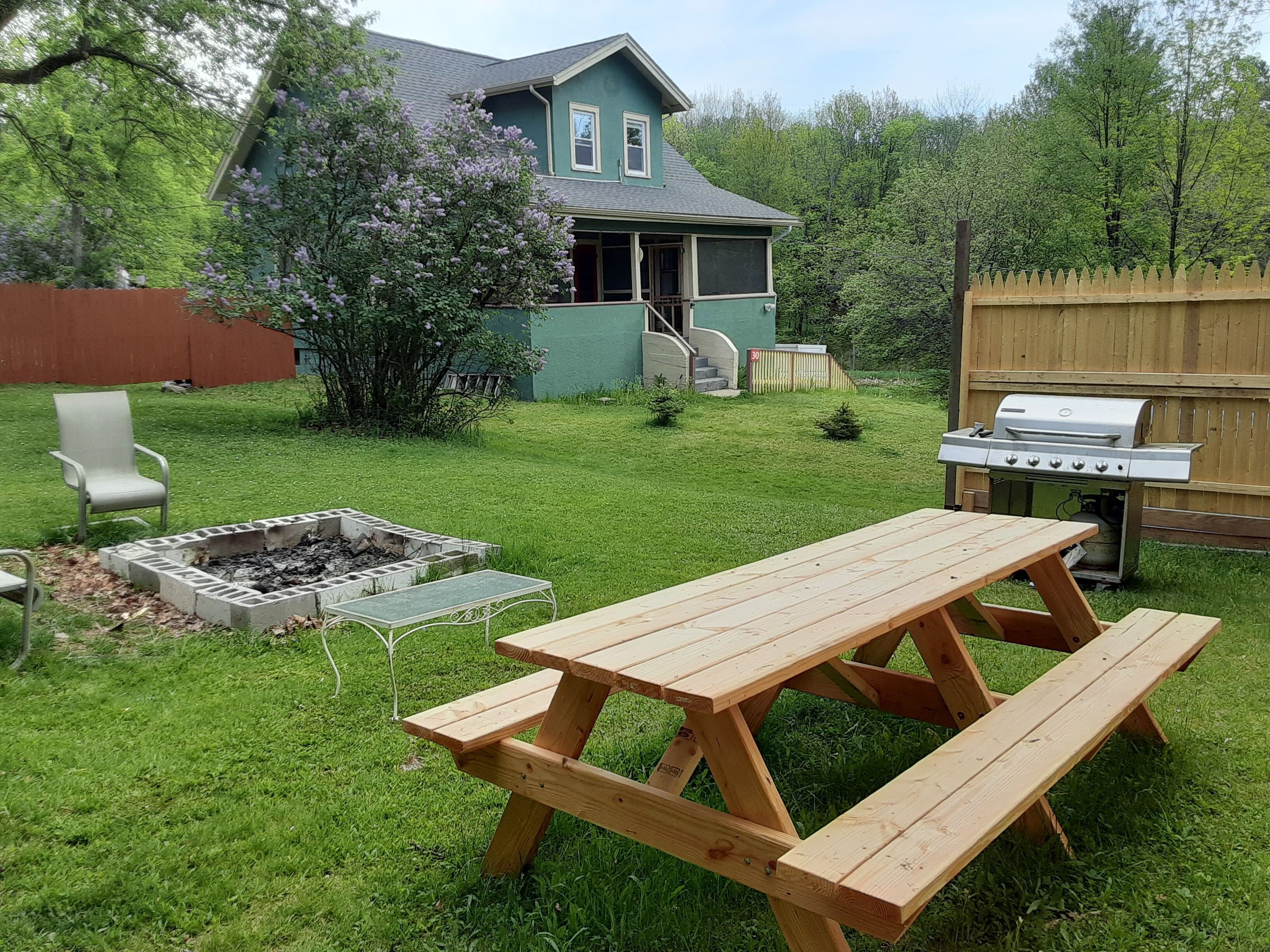 3 bedrooms,  2.5 baths  fully furnished and equipped, dog-friendly, on 15 acres