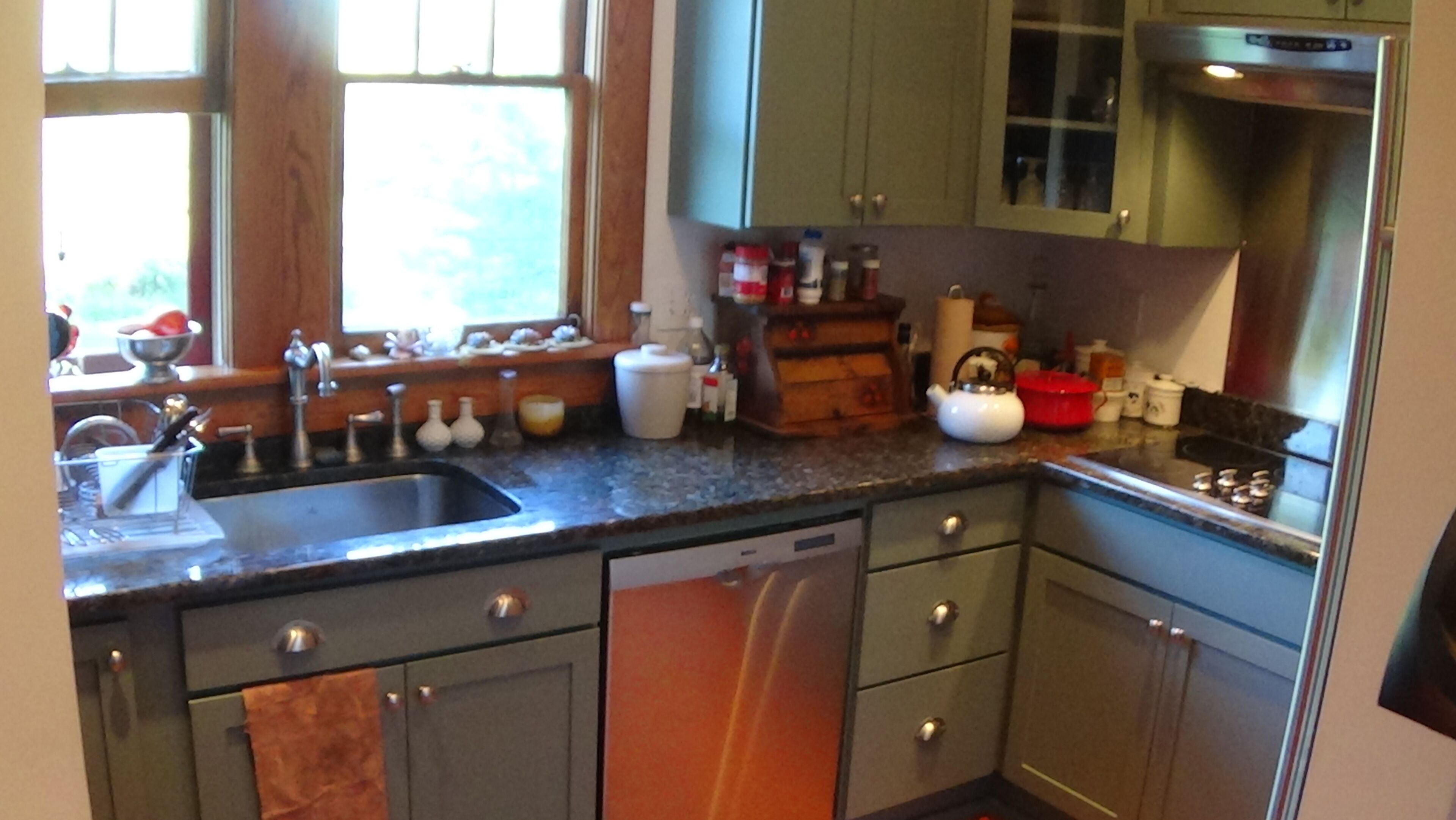 3 bedrooms,  2.5 baths  fully furnished and equipped, dog-friendly, on 15 acres