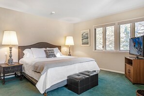 6 bedrooms, free WiFi, bed sheets