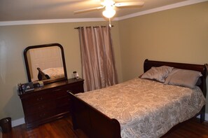 3 bedrooms, WiFi, bed sheets