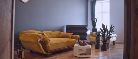 Design Apartment, 2 Bedrooms, Non Smoking, City View | Interior