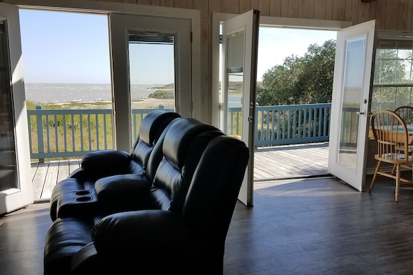 Cool Bay Breeze -If you're of the mind, turn off the A/C and kick open the doors