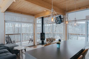 Interior - Chic Chalet Heritage (Sainte-Adèle)