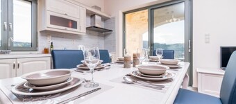 Villa Ovgoro – Luxury 3-Level Villa with Heated Pool, Jacuzzi & Panoramic Views