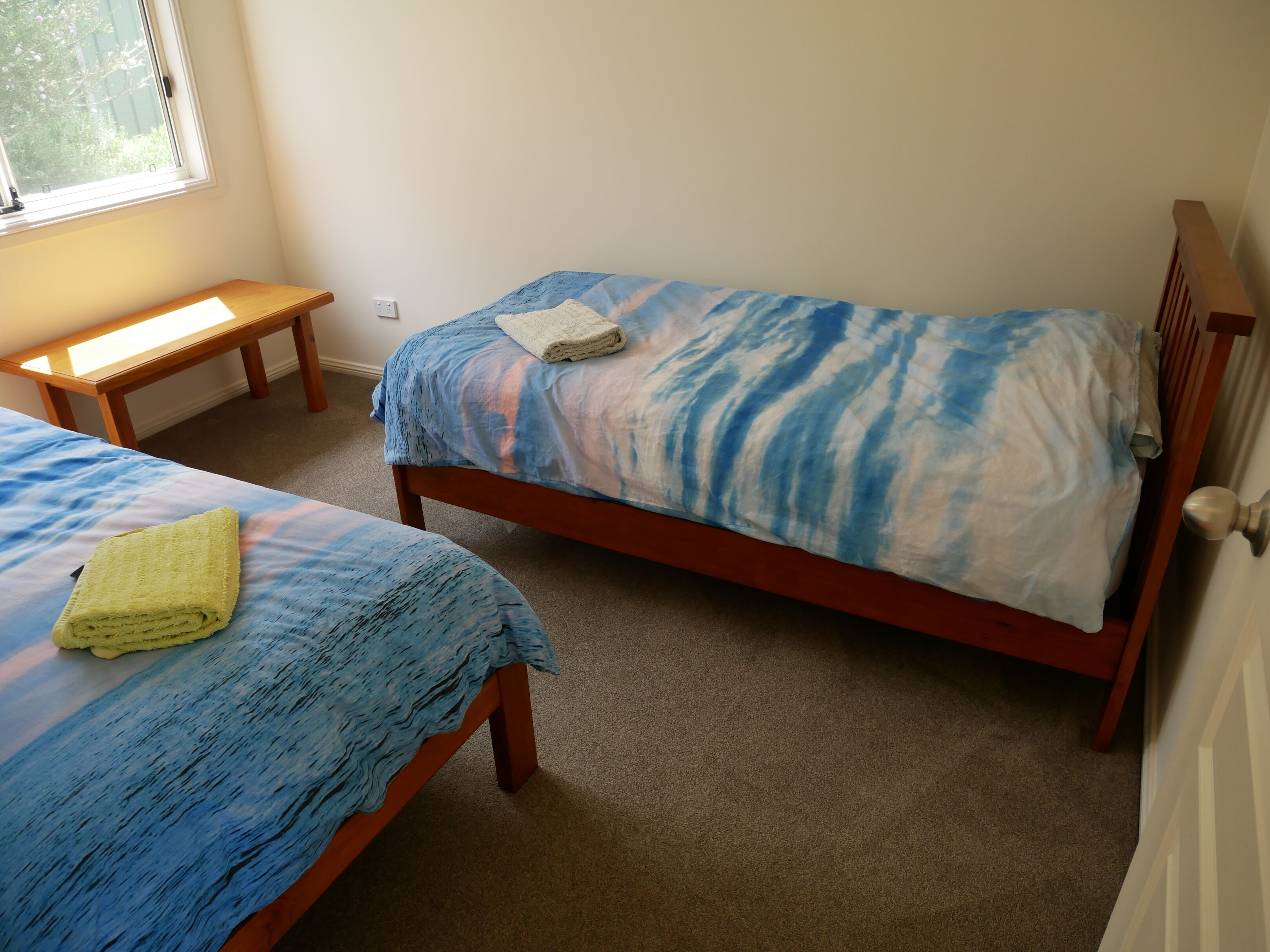 Amazing waterfront views 4 bedrooms 2 bathrooms NBN\nDirect access to the beach — image 13